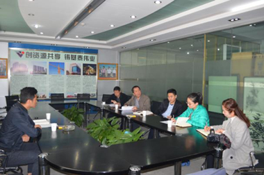 高新區(qū)黨群部部長張聯(lián)國一行來我公司檢查指導(dǎo)黨建工作